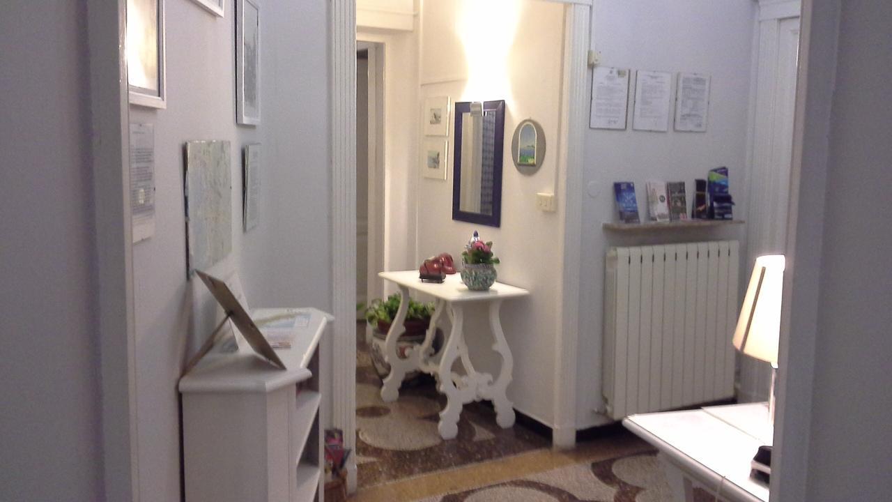 Argentina House Bed and Breakfast Genua Exteriör bild