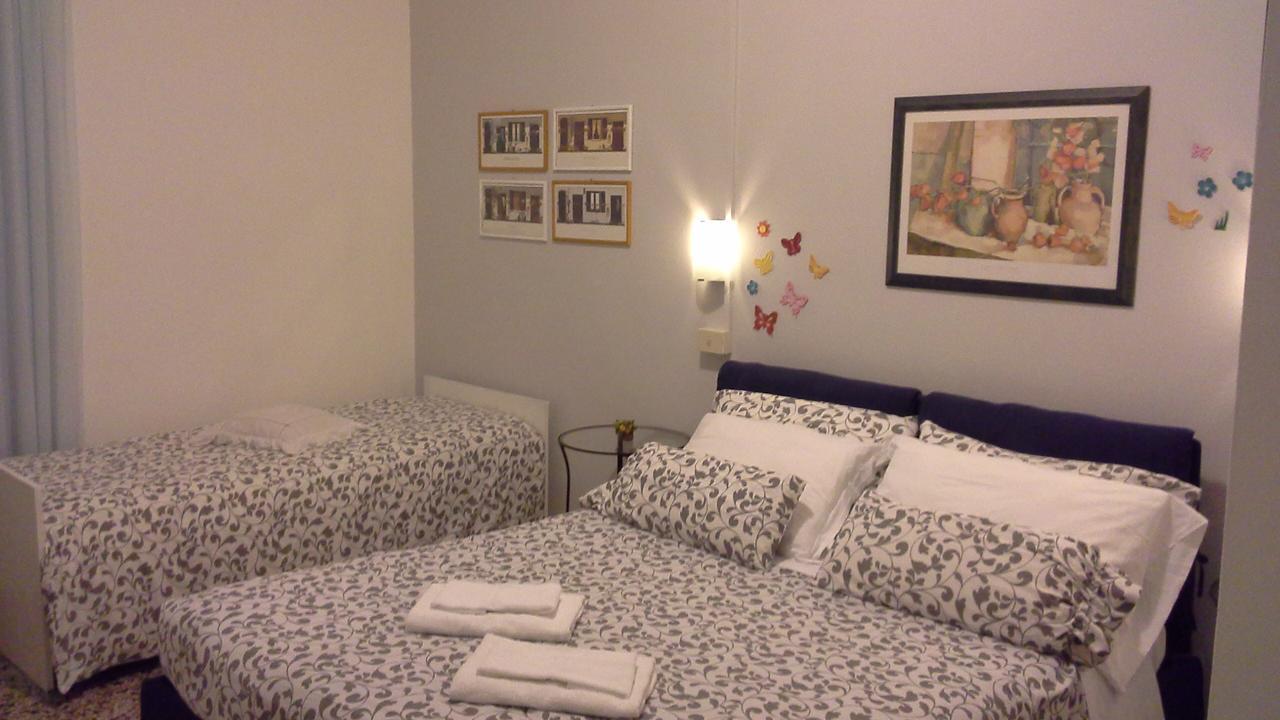 Argentina House Bed and Breakfast Genua Exteriör bild