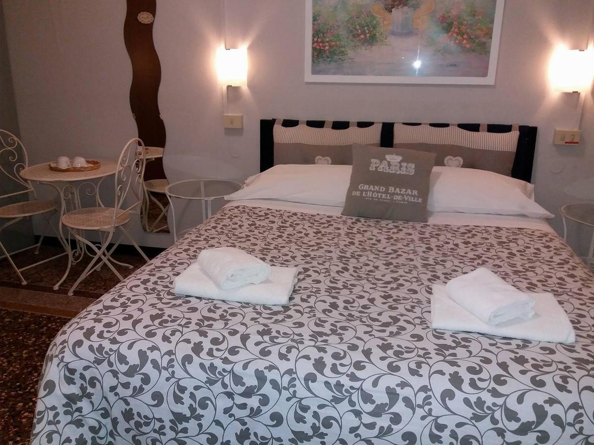 Argentina House Bed and Breakfast Genua Exteriör bild