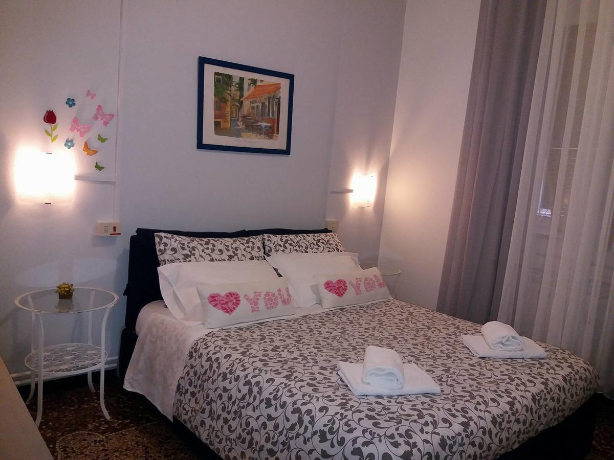 Argentina House Bed and Breakfast Genua Exteriör bild